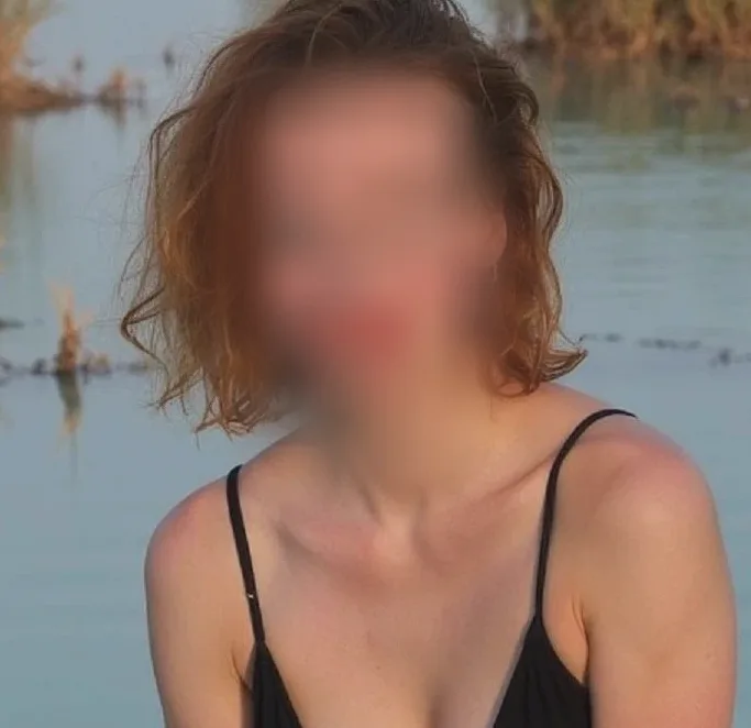 Lisa, 25